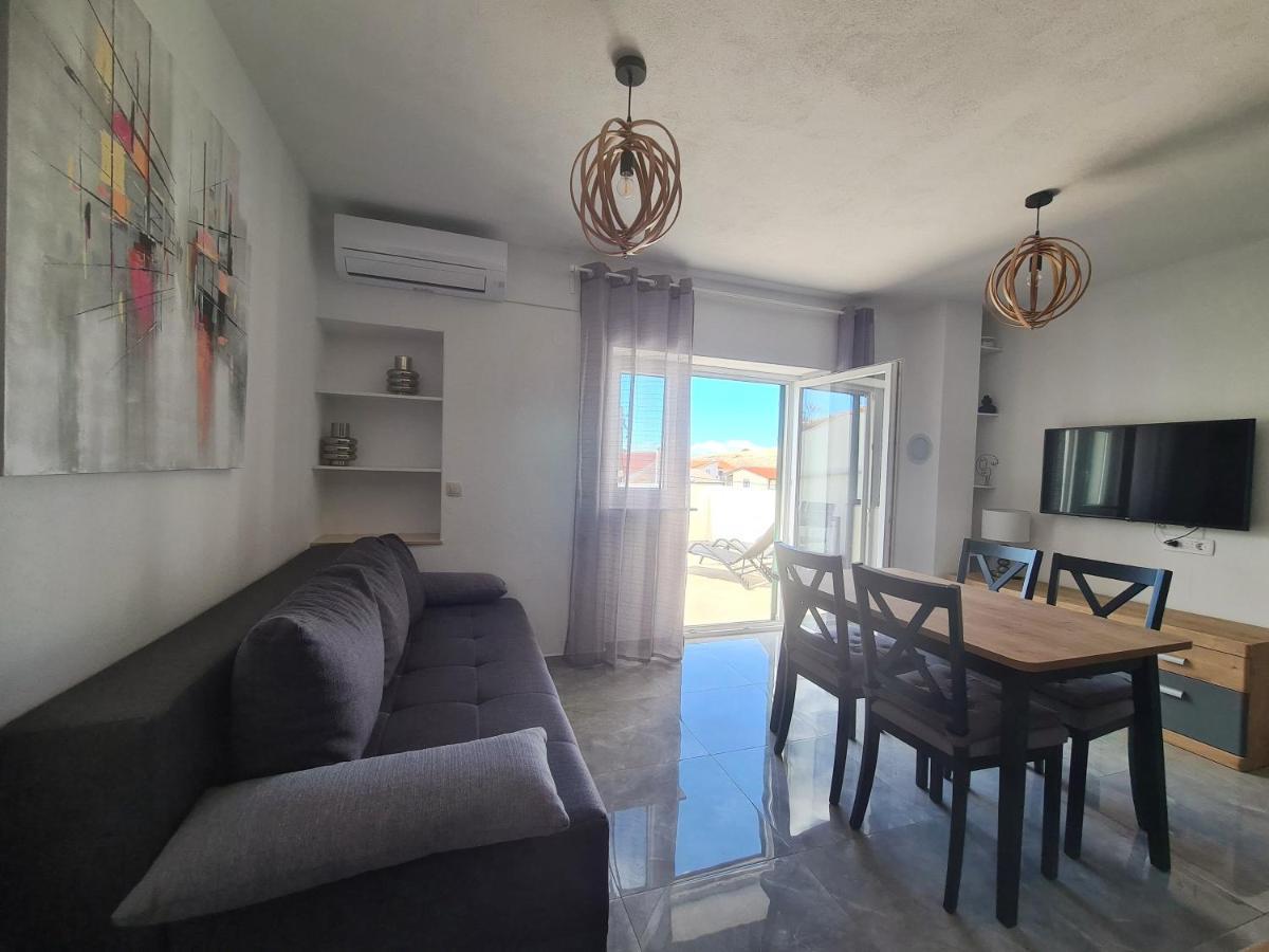 Hello Sunshine - Apartment On The Beach Zubovići Kültér fotó